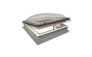 Окно для плоских крыш FAKRO DEC-C P2 с куполом, 1200*1200 мм